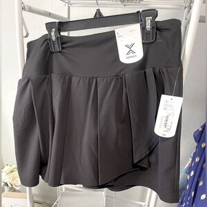 NWT: Xersion Pleated Skort Woman Large Athletic Skirt/Shorts Quick Dri